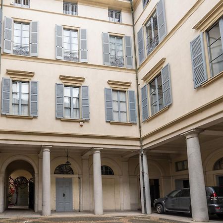 Nerino House, Elegante E Tranquillo Appartamento A 5 Minuti Dal Duomo Milano Esterno foto