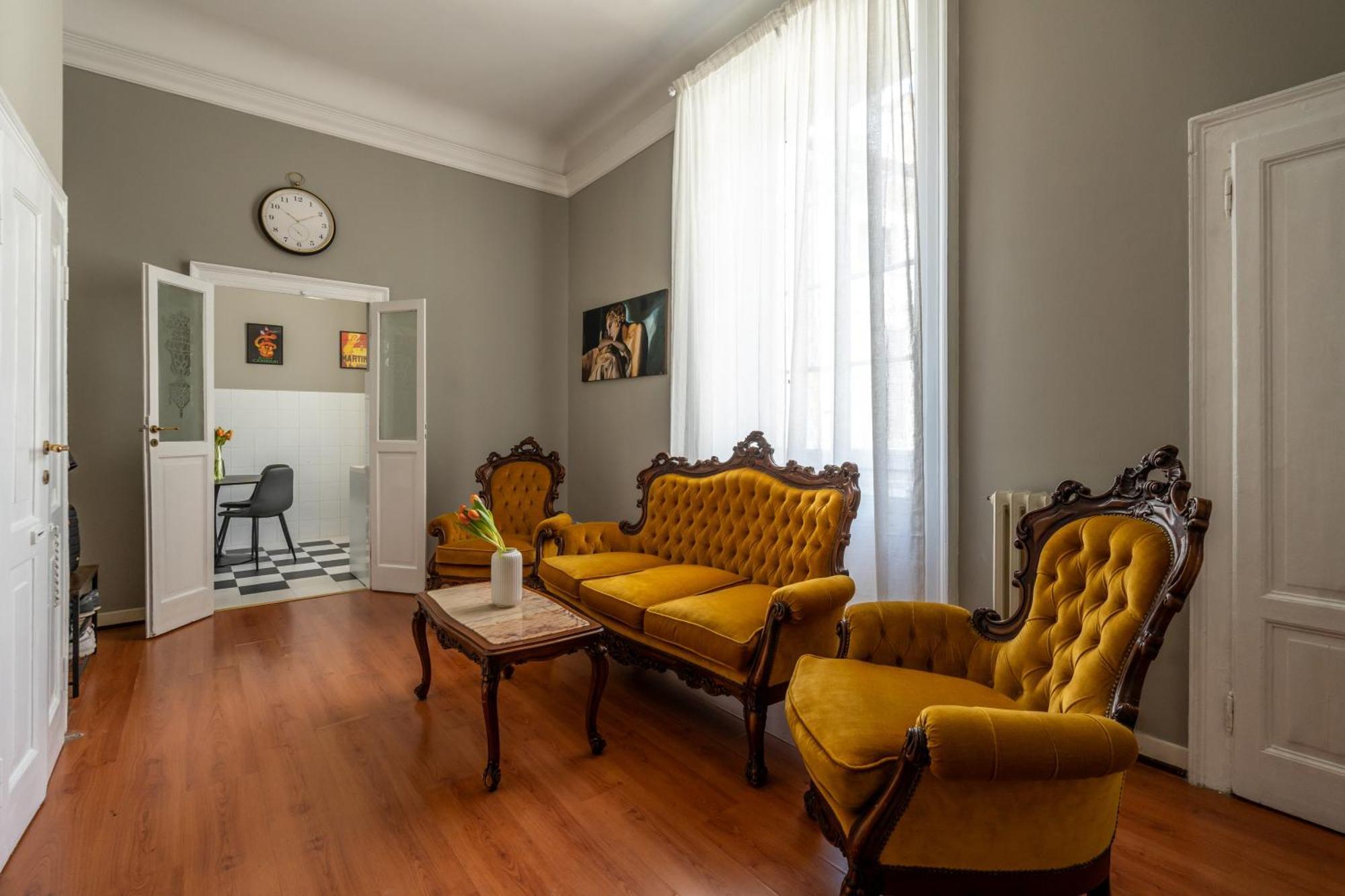 Nerino House, Elegante E Tranquillo Appartamento A 5 Minuti Dal Duomo Milano Esterno foto
