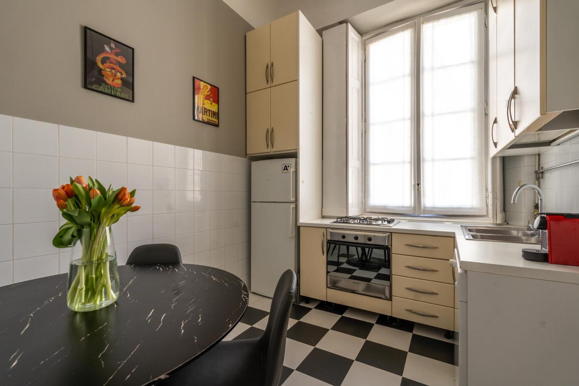 Nerino House, Elegante E Tranquillo Appartamento A 5 Minuti Dal Duomo Milano Esterno foto